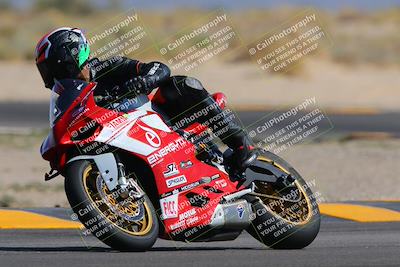 media/Oct-08-2022-SoCal Trackdays (Sat) [[1fc3beec89]]/Turn 16 (125pm)/